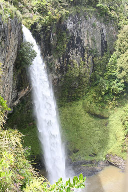 1221-BridelVeilFalls-0006.jpg